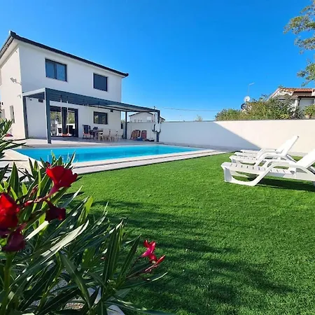 Holiday home In Murine Mit Privatem Pool *